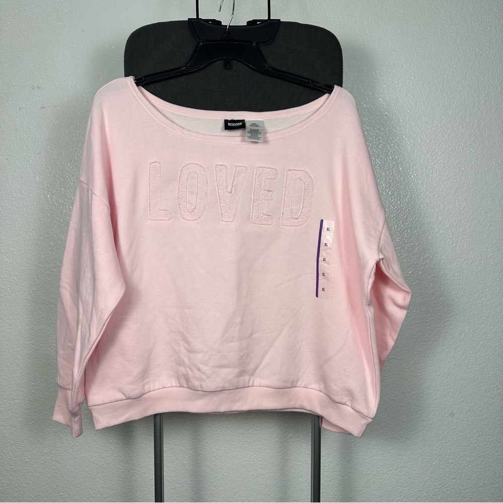 Special Thanks Women’s Pink 'Loved' Crewneck Sweatshirt Size XL